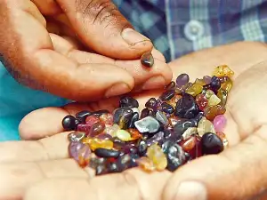 Classic Sri Lanka gem tour journey featuring gemstone exploration and traditional gem experiences