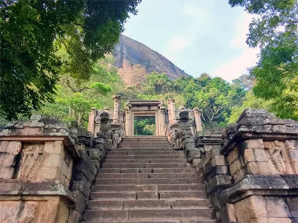 Negambo > Yapahuwa > Anuradhapura activities — Day 2 of Rich Cultural Heritage